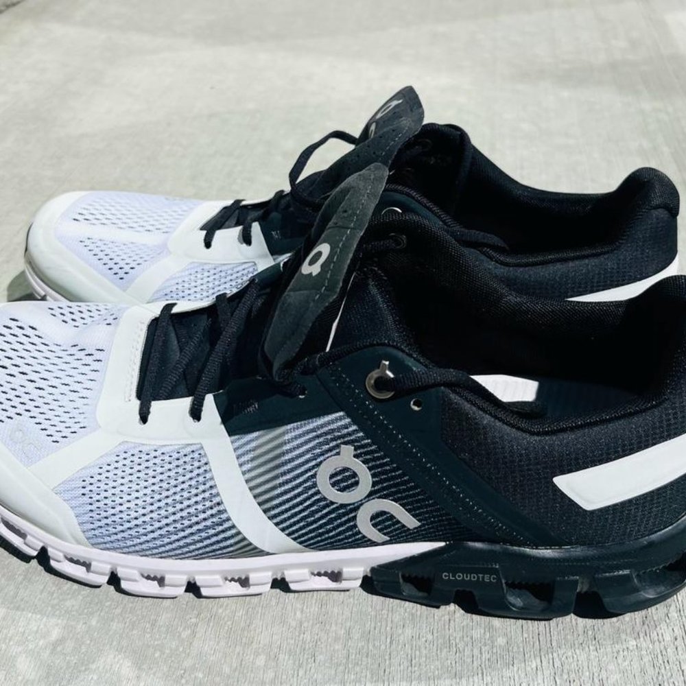 ON Cloudflow Men's Running shoes